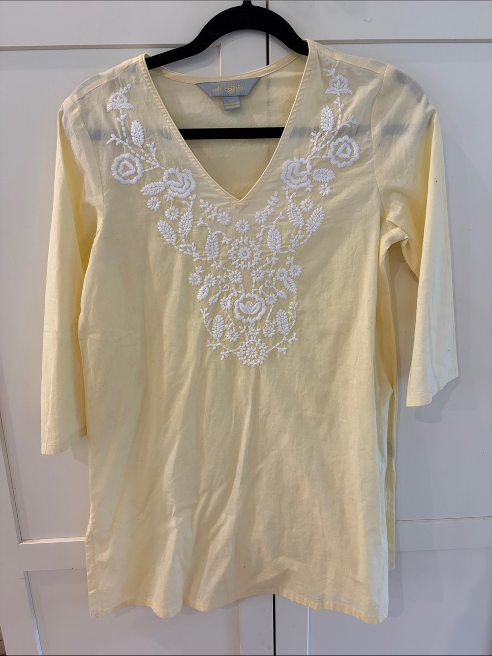 April Cornell Pale Yellow V-Neck Tunic with White Floral Embroidery; NWOT